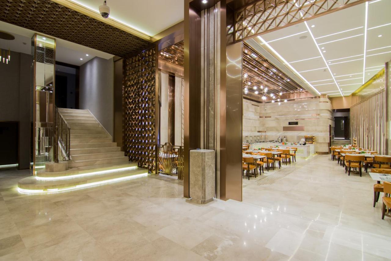 Yitel Premium Hotel Shanghai Exterior photo